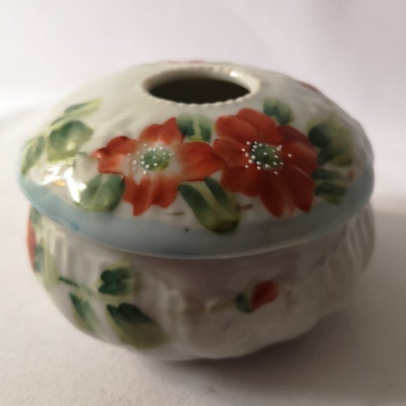 Vintage Hand-painted Porcelain Hair Receiver Made in Japan, Orange Flower Design - Picture 2 of 6
